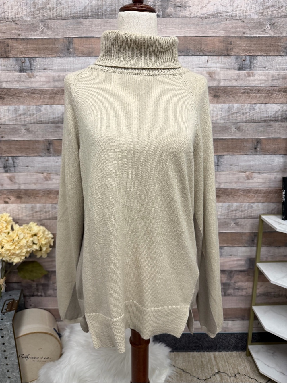Splendid tan 2-tone turtleneck sweater with slits small